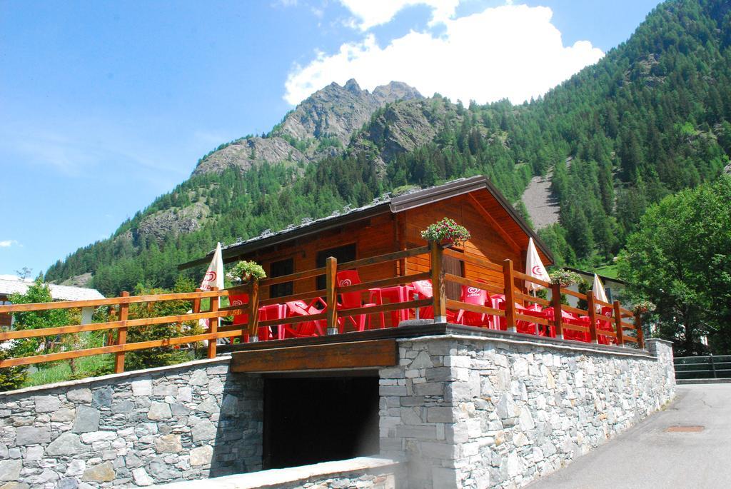 Margherita Camping & Resort Gressoney-Saint-Jean Esterno foto