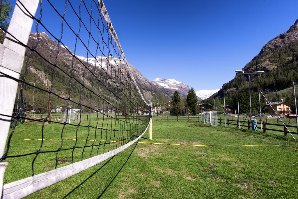 Margherita Camping & Resort Gressoney-Saint-Jean Esterno foto