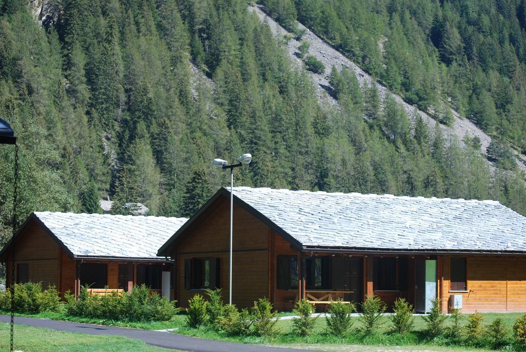 Margherita Camping & Resort Gressoney-Saint-Jean Esterno foto
